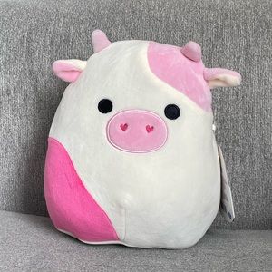NWT 8” Caedyn the Cow Valentines Squishmallow